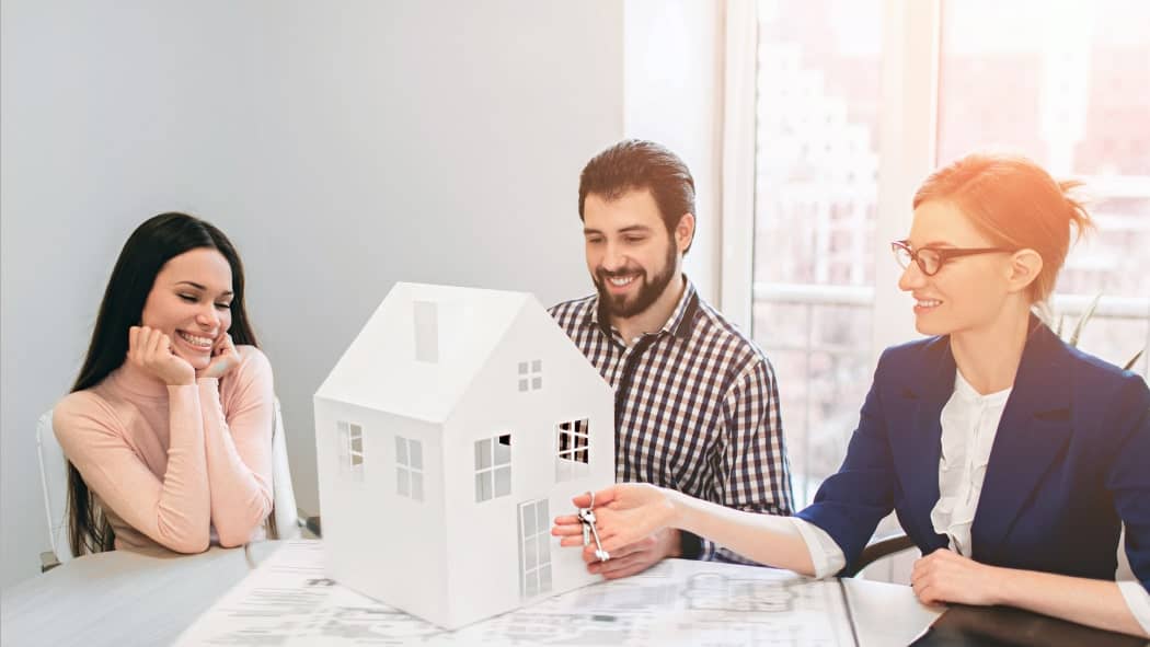 What Does A Mortgage Broker Do?